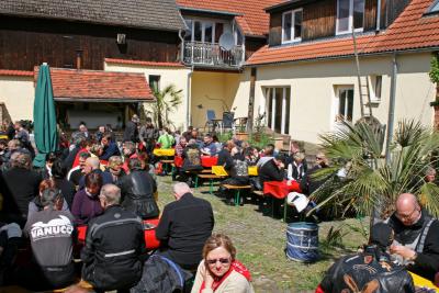 Mittag in Rieben  (Bild vergr&ouml;&szlig;ern)