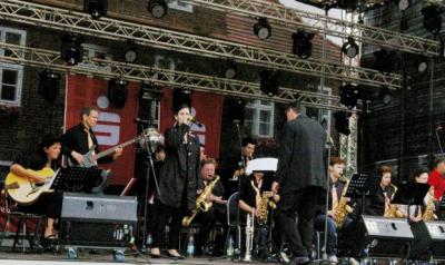 Foto des Albums: Rock-Pop-Ensembles gestalten Lindenfest mit