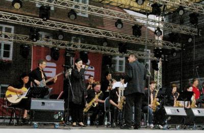 Foto des Albums: Rock-Pop-Ensembles gestalten Lindenfest mit