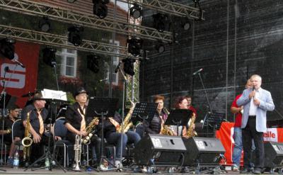 Foto des Albums: Rock-Pop-Ensembles gestalten Lindenfest mit