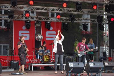 Foto des Albums: Rock-Pop-Ensembles gestalten Lindenfest mit