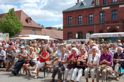 Foto des Albums: Rock-Pop-Ensembles gestalten Lindenfest mit