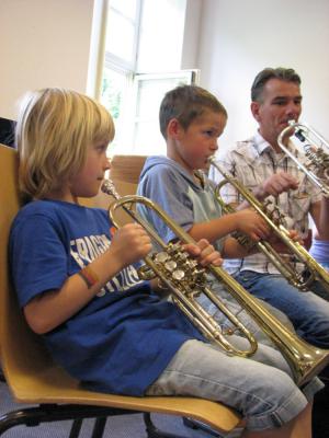 Foto des Albums: IKARUS-Orchester spielt auf