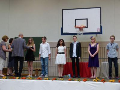 Foto des Albums: Feierliche Zeugnisübergabe für die 6. Klassen