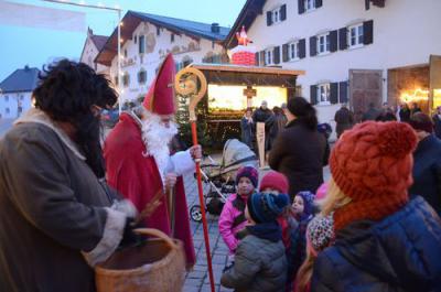 Foto des Albums: Christkindlmarkt /Krippenaustellung 2012