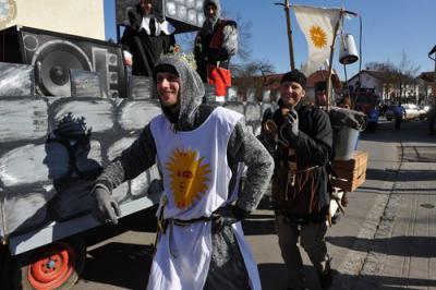 Foto des Albums: Faschingsumzug 2011