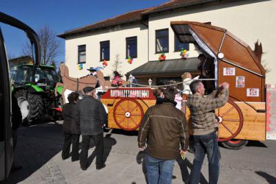 Foto des Albums: Faschingsumzug 2011