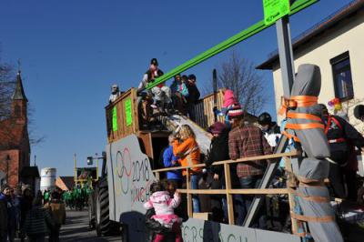 Foto des Albums: Faschingsumzug 2011