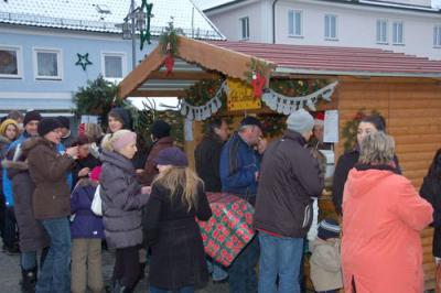 Foto des Albums: Christkindlemarkt /Krippenspiel /Weihnachtskonzert 2010