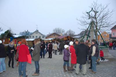 Foto des Albums: Christkindlemarkt /Krippenspiel /Weihnachtskonzert 2010