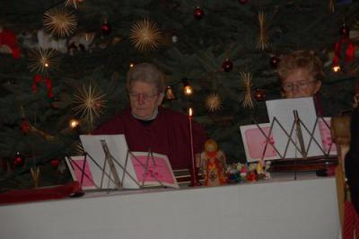 Foto des Albums: Christkindlemarkt /Krippenspiel /Weihnachtskonzert 2010