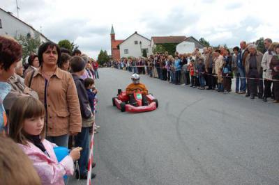Foto des Albums: Herbstmarkt /Kartrennen 2008