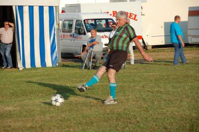 Foto des Albums: Volksfest "7 Meter schießen" 2008