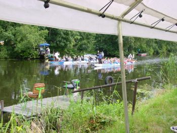 Foto des Albums: Drachenbootrennen 2004 (21.08.2004)