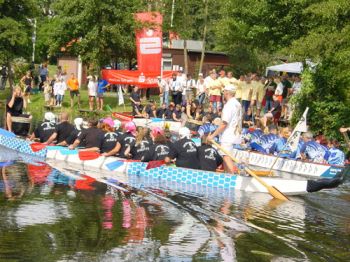 Foto des Albums: Drachenbootrennen 2004 (21.08.2004)