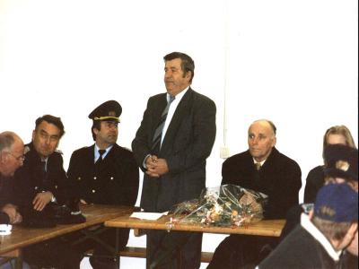 Foto des Albums: Übergabe des Feuerwehrgerätehauses Falkenhagen am 10.10.1998