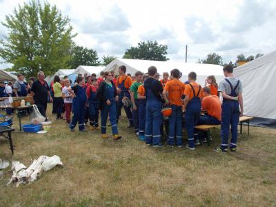 Foto des Albums: Jugendfeuerwehr - Zeltlager auf dem Flughafen Lönnewitz vom 27.-29. Juni 2014 (04. 07. 2014)