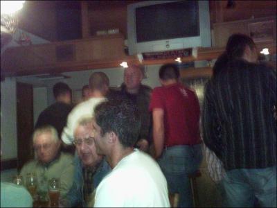 Foto des Albums: Einstandsparty bei unserem Vereinswirt Peppel (22. 10. 2005)