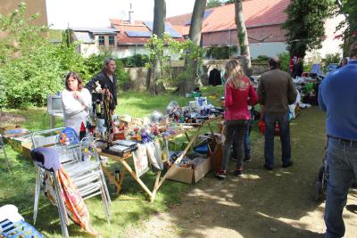 Foto des Albums: Trödelmarkt am 24.08.2014 im Schlosspark (24.08.2014)