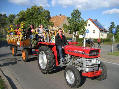 Foto des Albums: Erntedankfest mit den Oldtimer- & Schlepperfreunden am 27. September 2014 in Koßdorf