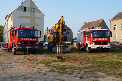 Foto des Albums: Spatenstich für neues Feuerwehrgebäude in Dahme/Mark (06.10.2014)