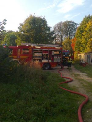 Foto des Albums: Brandeinsatz Garage am Friedhof