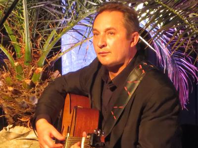 Foto des Albums: Freitags Film plus / mit Musik-Duo Cabaret Russe