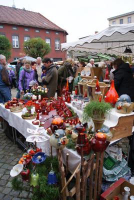Foto des Albums: 19. Töpfermarkt auf dem Töpfermarkt (26.10.2014)