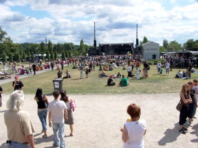 Foto des Albums: Stadtwerkefest im Lustgarten - Serie 1 (19.06.2005)