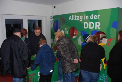 2014-11-09 25 Jahre Grenz&ouml;ffnung - Neuer&ouml;ffnung Grenzturm G&Uuml;St 