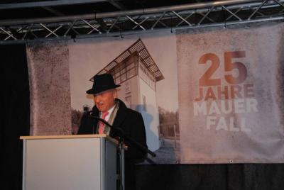 2014-11-09 25 Jahre Grenz&ouml;ffnung - Neuer&ouml;ffnung Grenzturm G&Uuml;St 