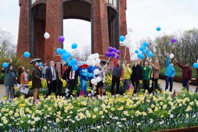 Vorschaubild: Ballons steigen vom Weinberg in Rathenow auf