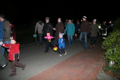 Foto des Albums: Laternenumzug der Gemeinde Seester (07.11.2014)