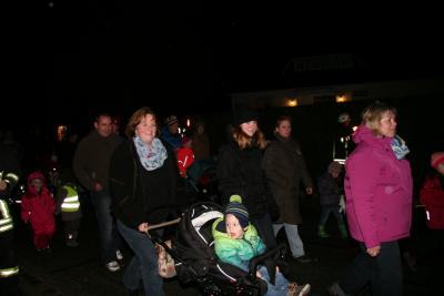 Foto des Albums: Laternenumzug der Gemeinde Seester (07.11.2014)