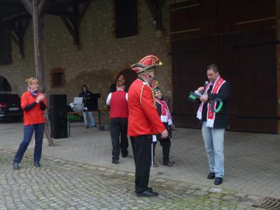 Foto des Albums: Schlüsselübergabe auf dem Hühnerhof