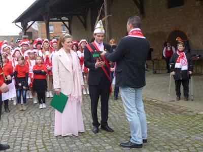 Foto des Albums: Schlüsselübergabe auf dem Hühnerhof