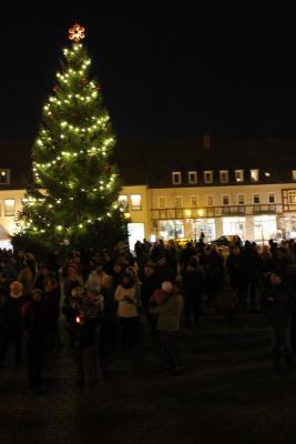 Foto des Albums: Adventsleuchten auf dem Wittstocker Marktplatz (02.12.2014)