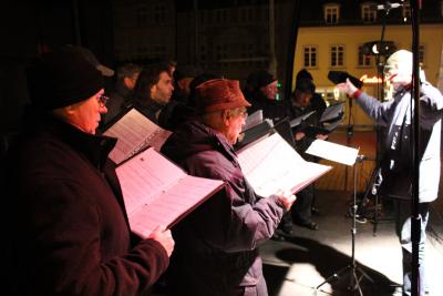 Foto des Albums: Adventsleuchten auf dem Wittstocker Marktplatz (02.12.2014)