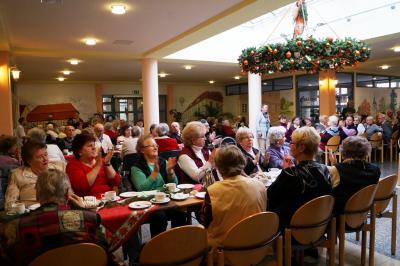 Foto des Albums: Seniorenweihnachtsfeier des Amtes Dahme/Mark (02.12.2014)