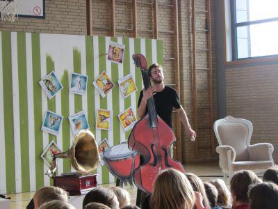 Foto des Albums: Theater in der Schule