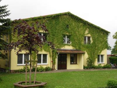 Foto des Albums: Schulhaus