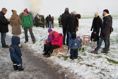 Foto des Albums: Weihnachtsbaumverbrennen der Jugendfeuerwehr (24.01.2015)