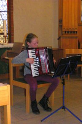 Foto des Albums: Wettbewerbsteilnehmer gestalten Kirchencafé