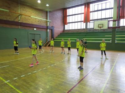Foto des Albums: Zweifelderballturnier- Mädchen
