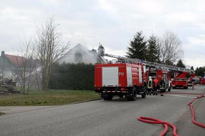 Foto des Albums: Einsatz 036/2015 - Brand Einfamilienhaus