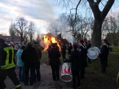 Foto des Albums: Osterfeuer OT Hoym