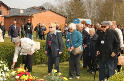 Foto des Albums: Gedenkveranstaltung zum 70. Jahrestag der Befreiung des KZ-Außenlagers Juliushütte in 2015 (16. 04. 2015)
