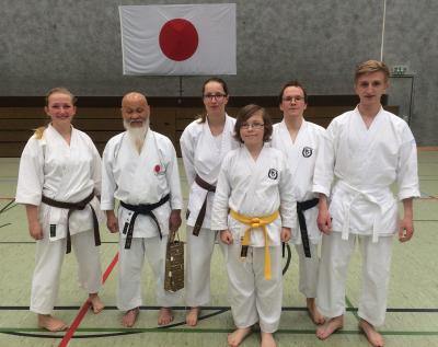 Die PSV Karateka mit Ochi Sensei 