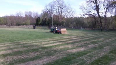 Besanden des Platzes 