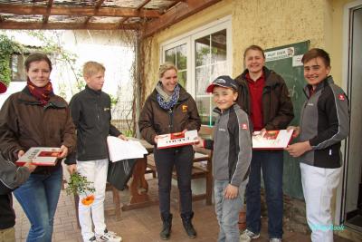 Foto des Albums: Jungzüchtervereinsmeisterschaft des Pferdezuchtvereins Ruppiner-Schweiz e.V. (01.05.2015)
